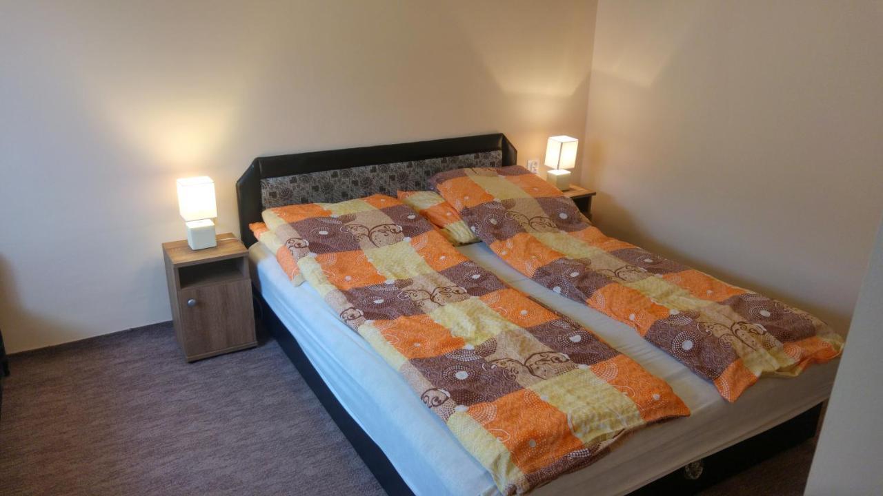 Rozika Apartman Ii. Hajdúszoboszló Exterior foto